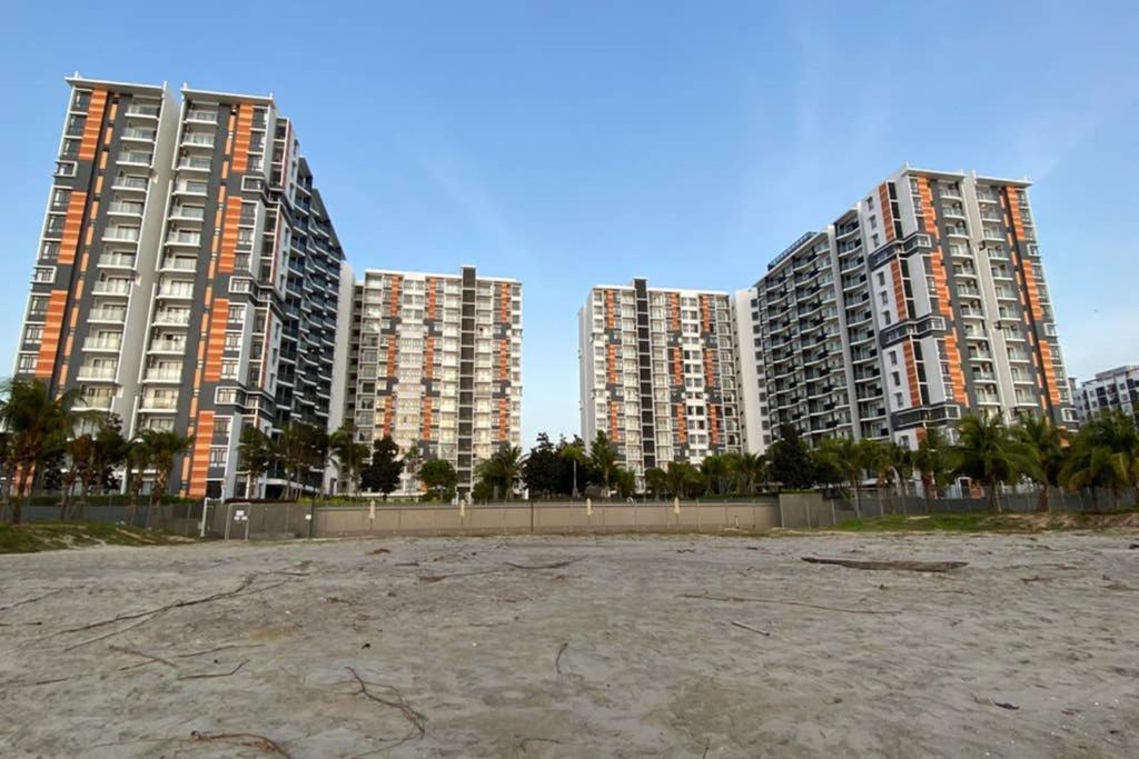 Isix Seaview 2R2B At Timurbay Pantai Balok Kuantan Pahang Kültér fotó