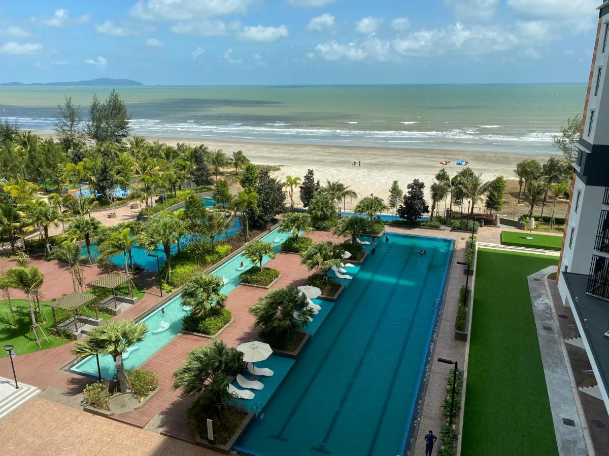 Isix Seaview 2R2B At Timurbay Pantai Balok Kuantan Pahang Kültér fotó